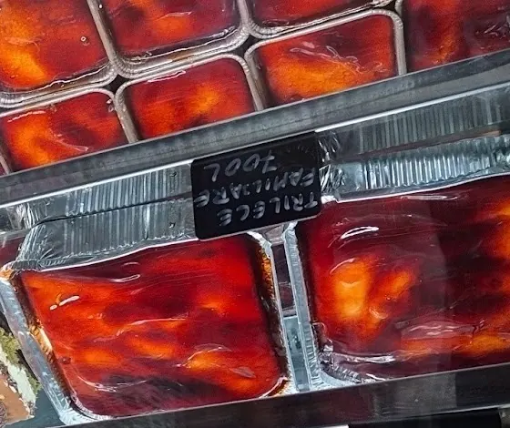 Trileçe trays with caramel tops